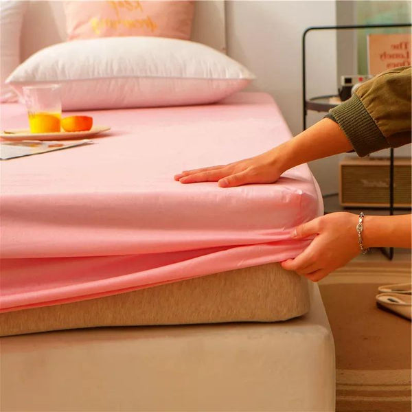 Cotton Fitted Bed Sheet With Pillows - Light Pink